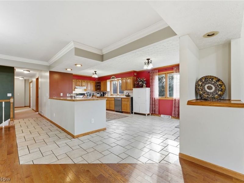 901 N Marion Avenue, Louisville, OH 44641 Photo 17