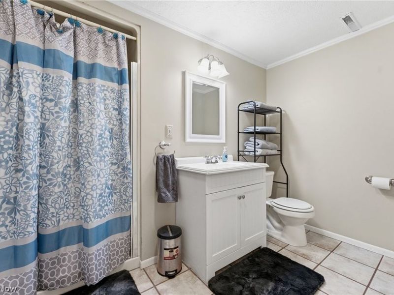 901 N Marion Avenue, Louisville, OH 44641 Photo 41