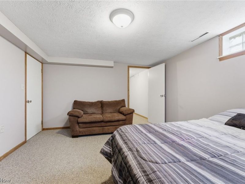 901 N Marion Avenue, Louisville, OH 44641 Photo 45