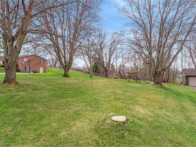 901 N Marion Avenue, Louisville, OH 44641 Photo 5