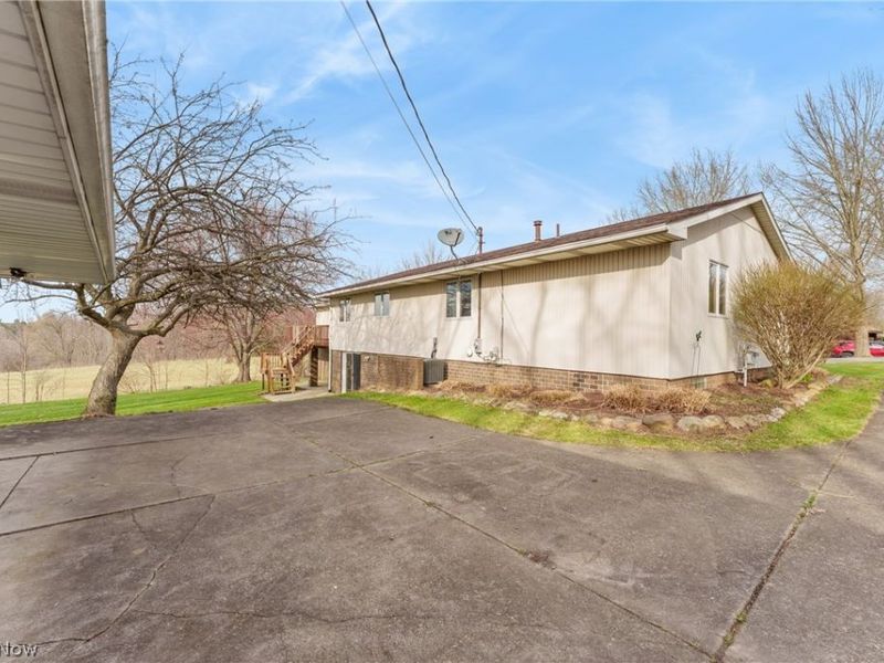 901 N Marion Avenue, Louisville, OH 44641 Photo 7