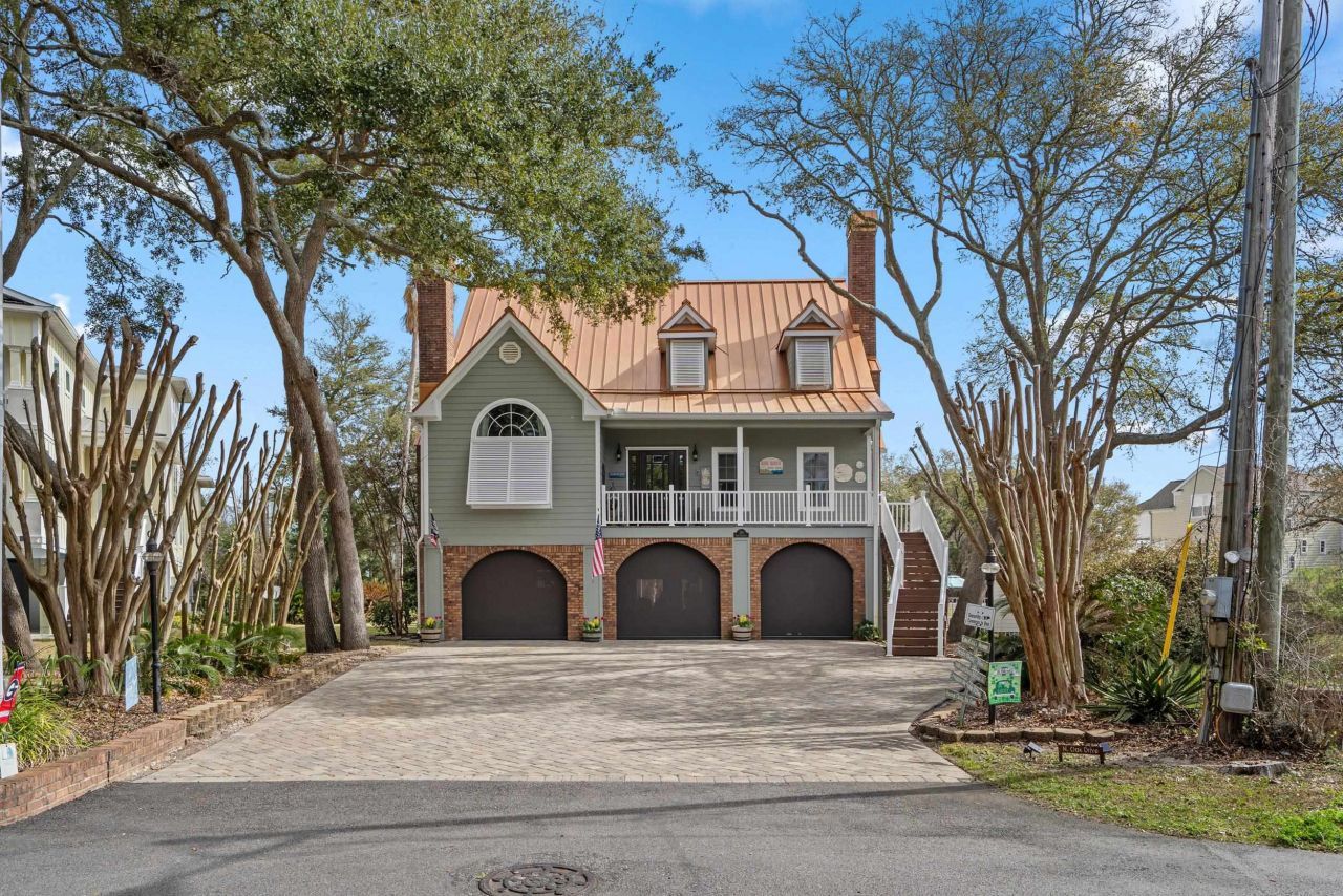 319 N Oak Dr., Surfside Beach, SC 29575 Main Photo