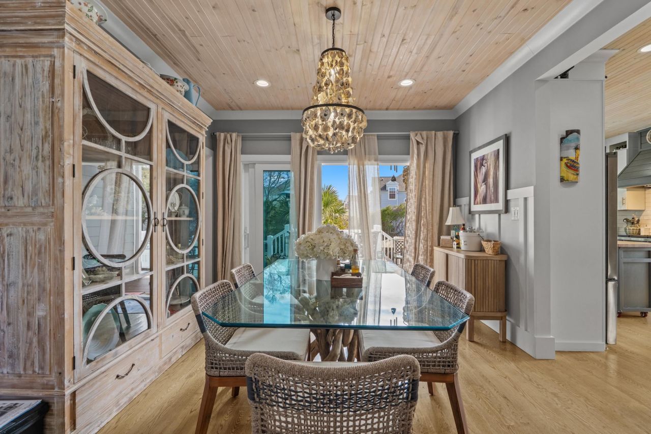 319 N Oak Dr. Photo 23