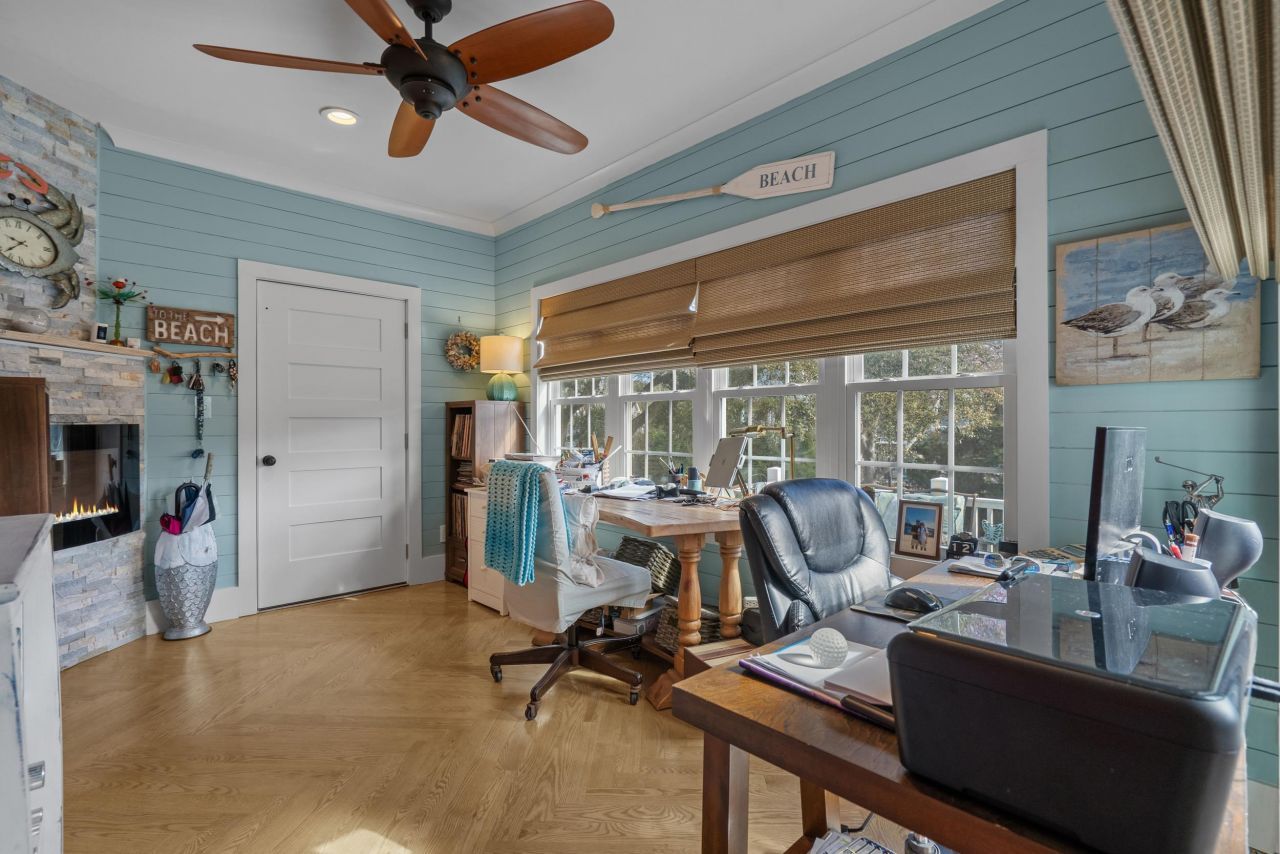 319 N Oak Dr. Photo 31