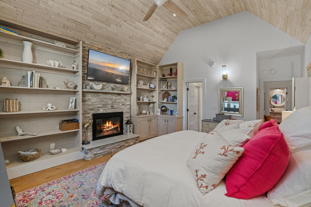 319 N Oak Dr. Photo 33