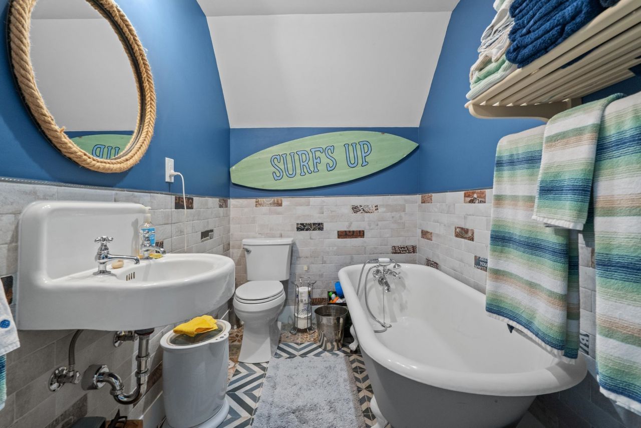 319 N Oak Dr. Photo 46