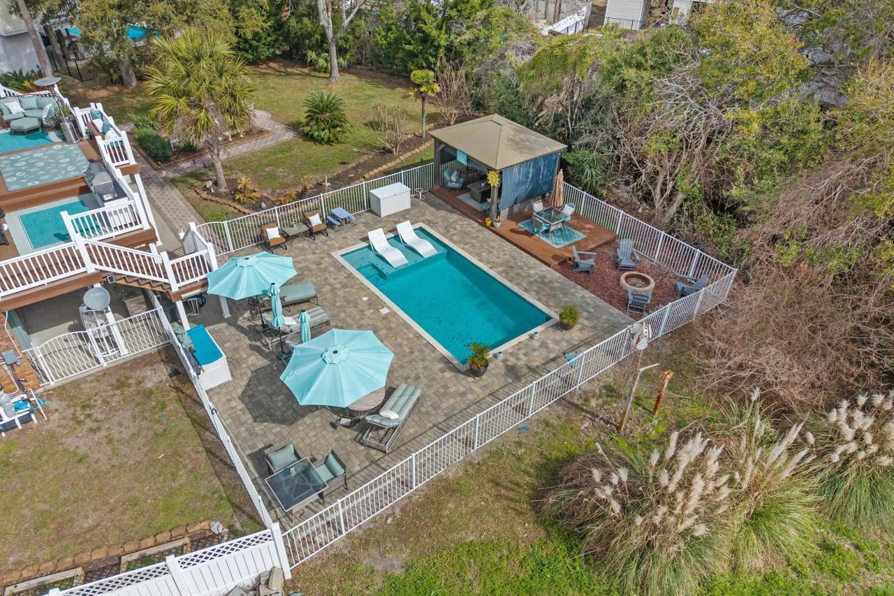 319 N Oak Dr. Photo 56