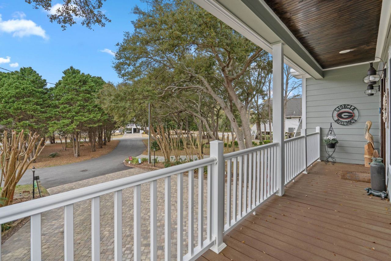 319 N Oak Dr. Photo 7