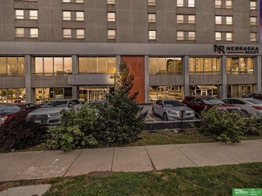 105 N 31 Avenue , Unit 702, Omaha, NE 68131
