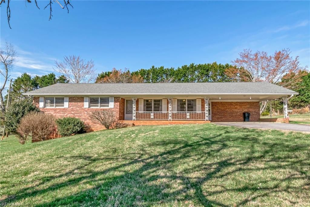 1871 Boone Trail, North Wilkesboro, NC 28659 Main Photo