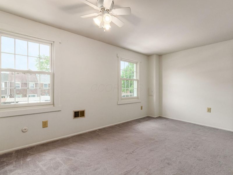 575 Dlyn Street, Columbus, OH 43228 Photo 15