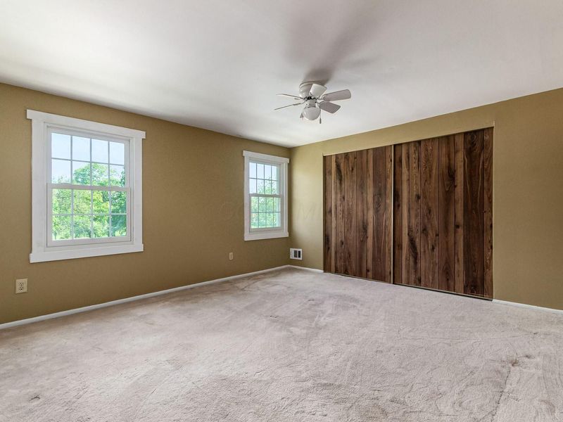 575 Dlyn Street, Columbus, OH 43228 Photo 9