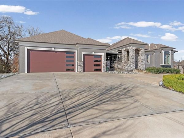 11512 S Iowa Street, Olathe, KS 66061