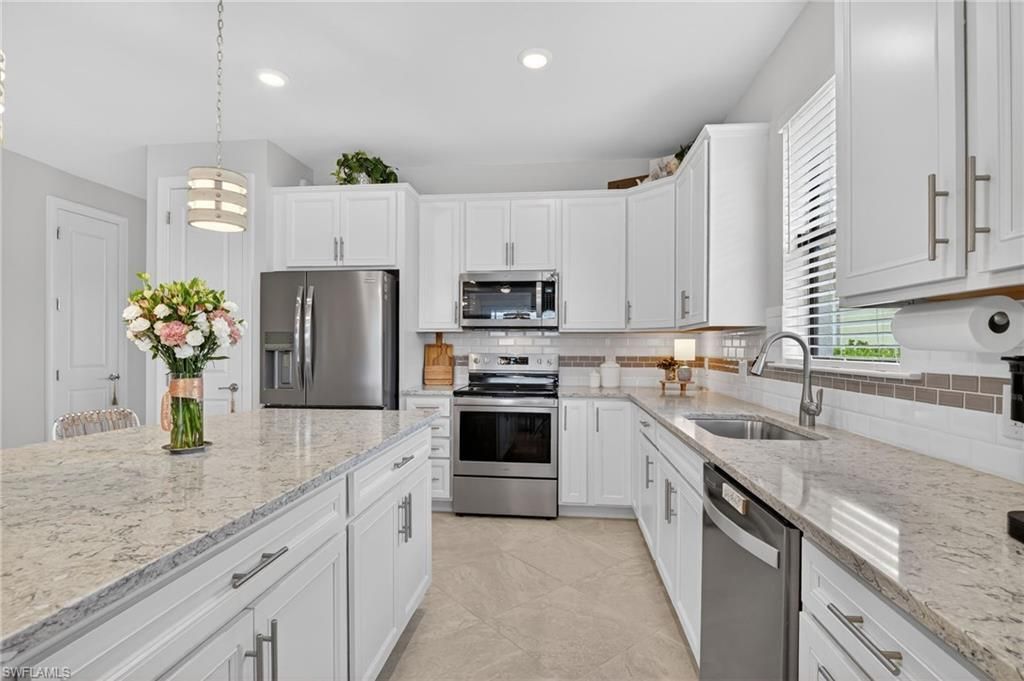 16133 Palmetto Prairie Dr, Alva, FL 33920 Photo