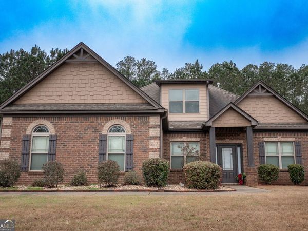 305 Legends Drive, Fayetteville, GA 30215