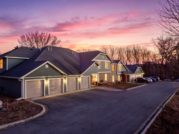 3861 Gold Point, Unit B, Eagan, MN 55122