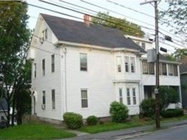 24 Pleasant St, Unit 3, Wakefield, MA 01880