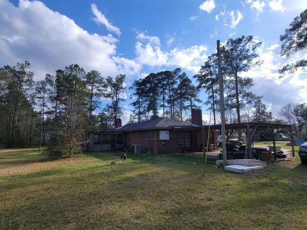 96 Pine Grove Road, Picayune, MS 39466
