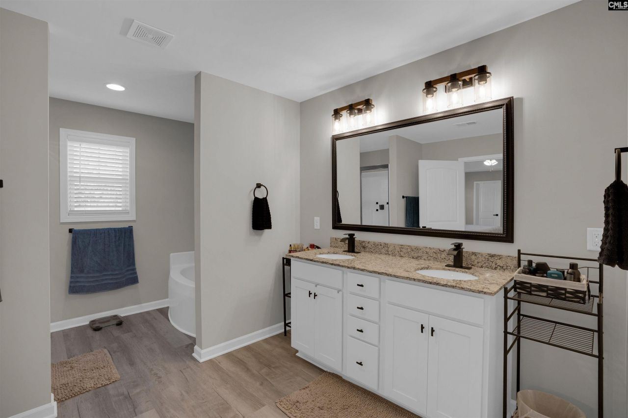 652 Rose Quartz Lane Photo 30