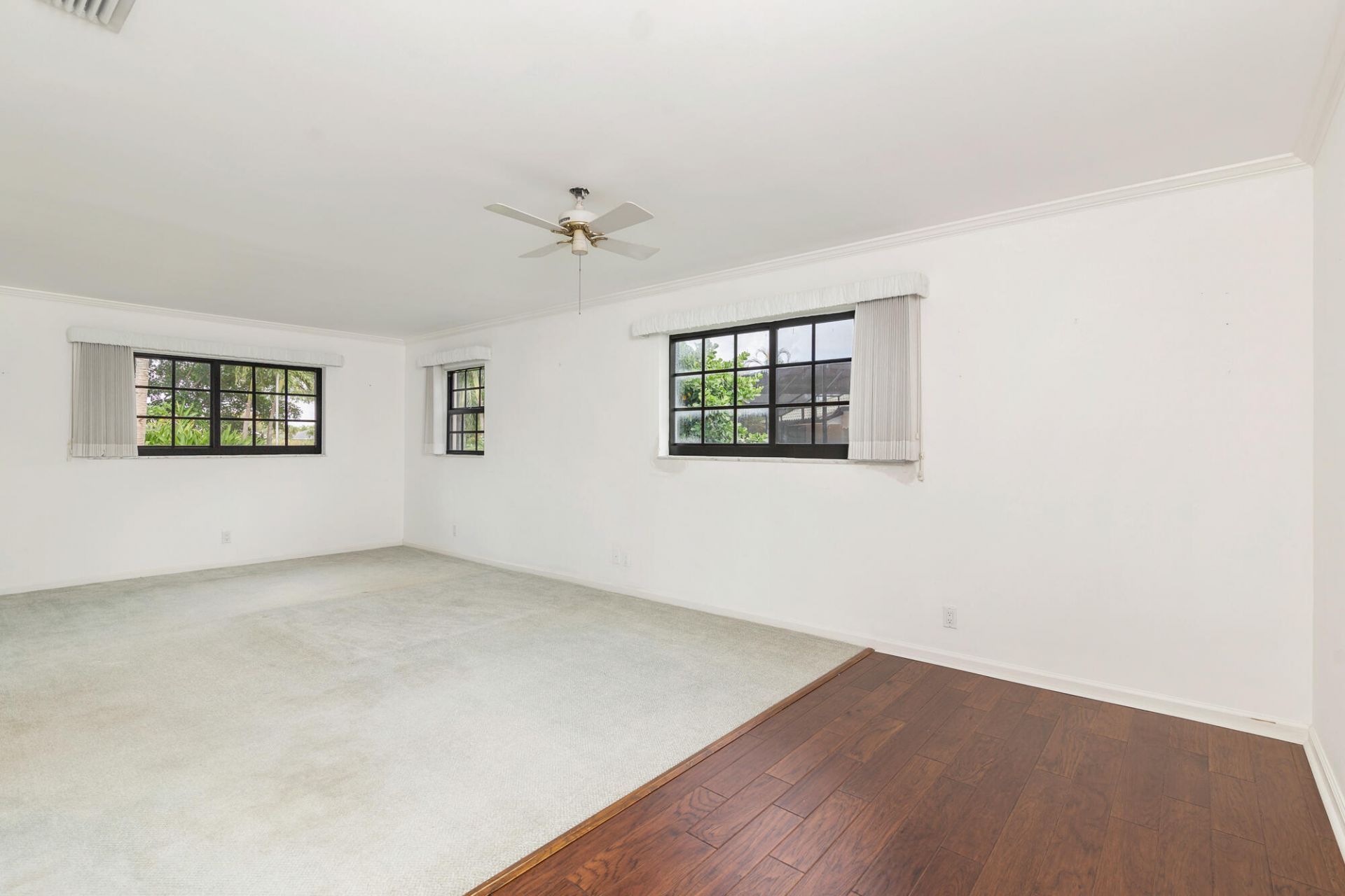 320 N Country Club Drive, Atlantis, FL 33462 Photo