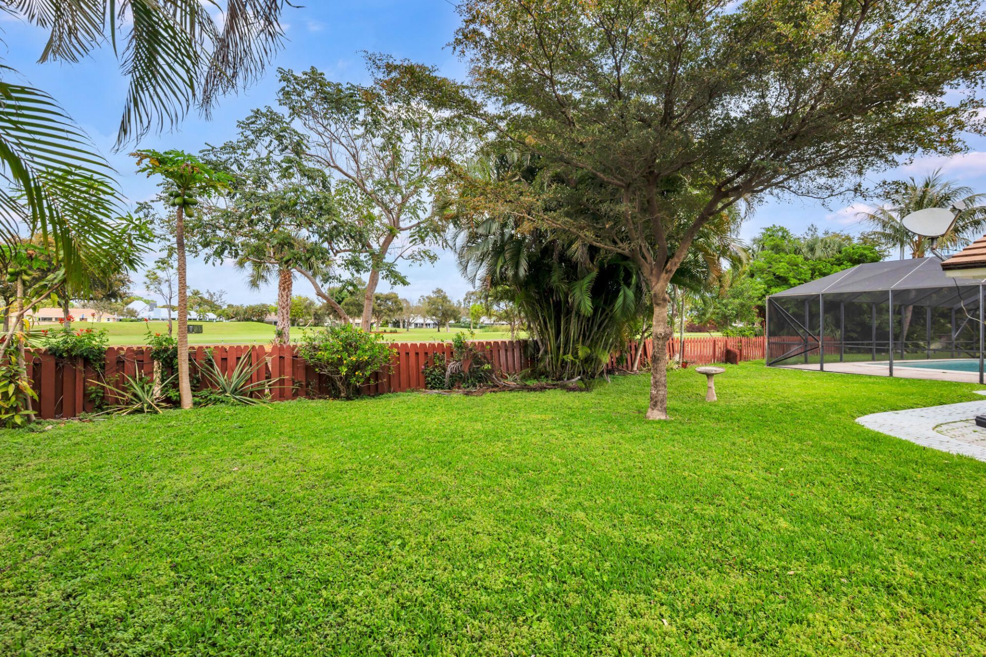 320 N Country Club Drive, Atlantis, FL 33462 Photo