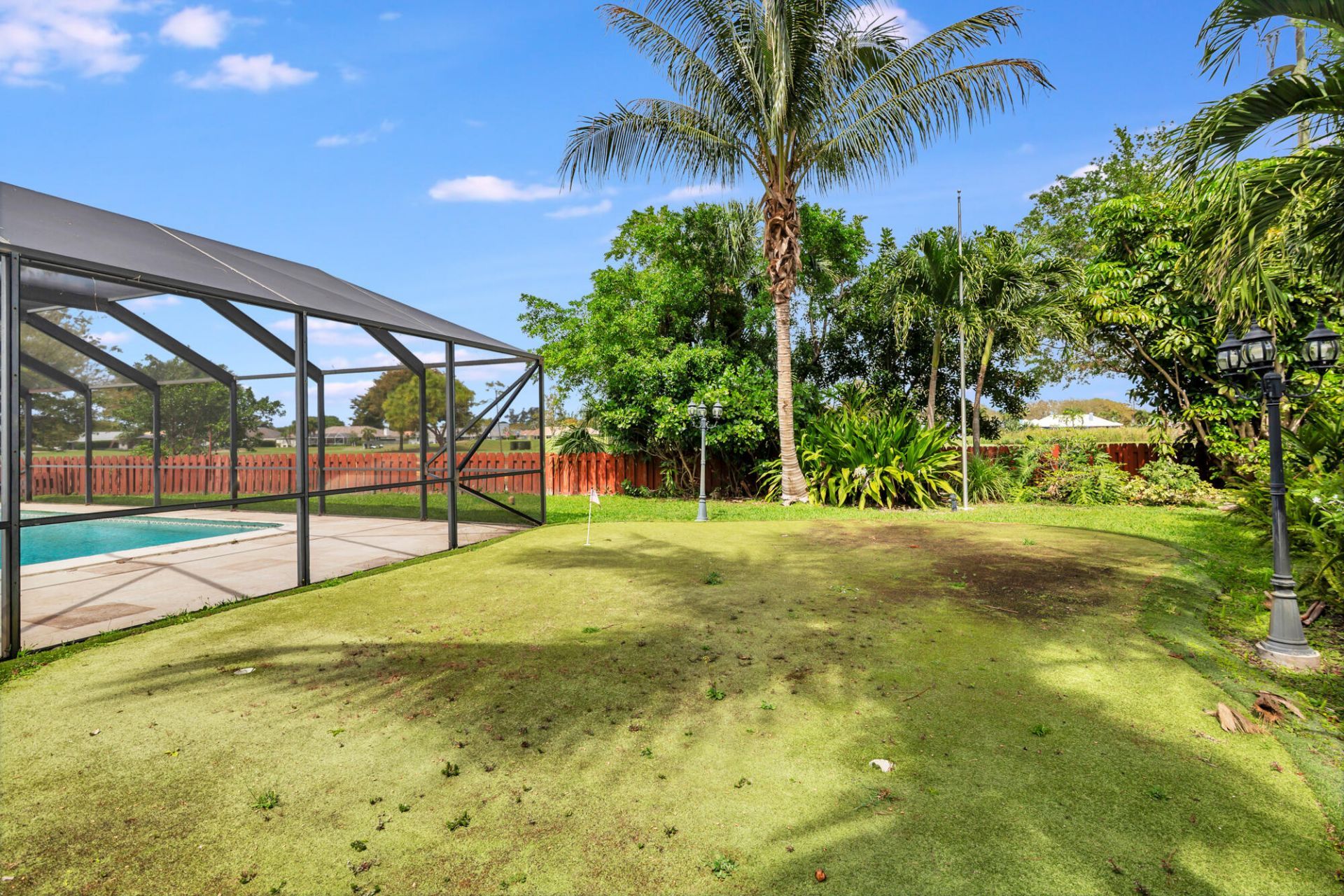 320 N Country Club Drive, Atlantis, FL 33462 Photo