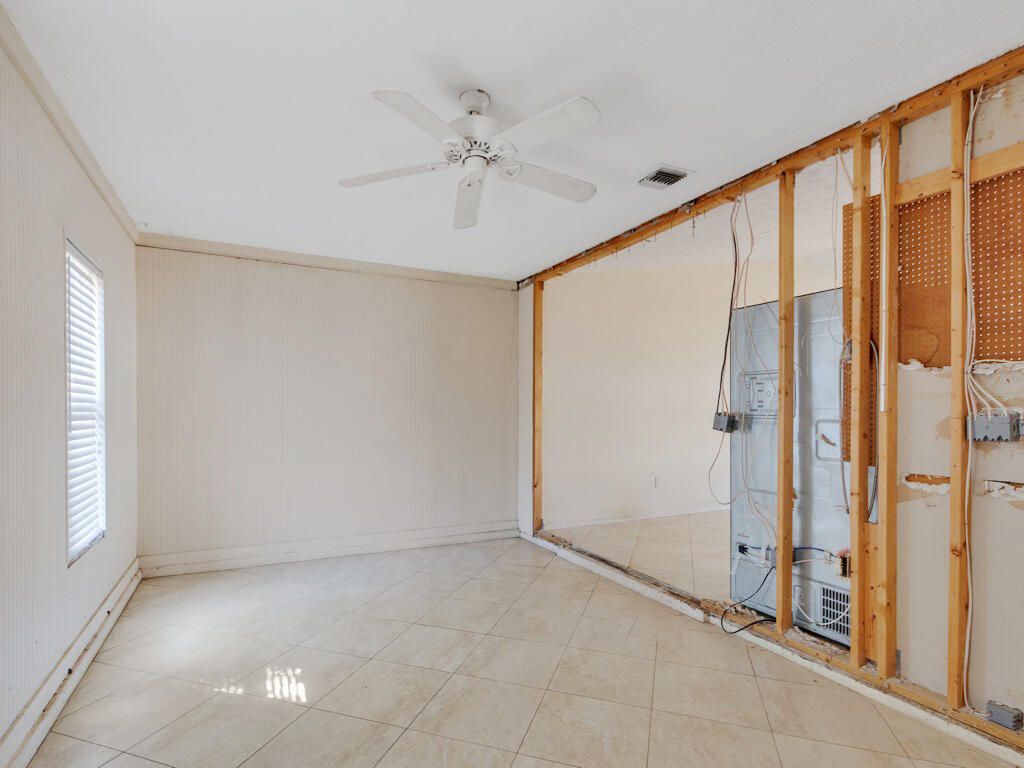 502 NW Goldcoast Avenue, Port Saint Lucie, FL 34983 Photo