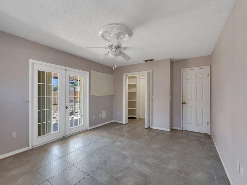 502 NW Goldcoast Avenue, Port Saint Lucie, FL 34983 Photo