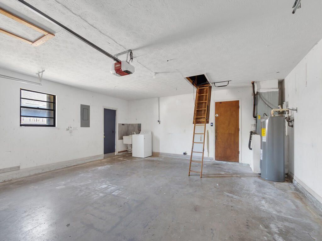 502 NW Goldcoast Avenue, Port Saint Lucie, FL 34983 Photo