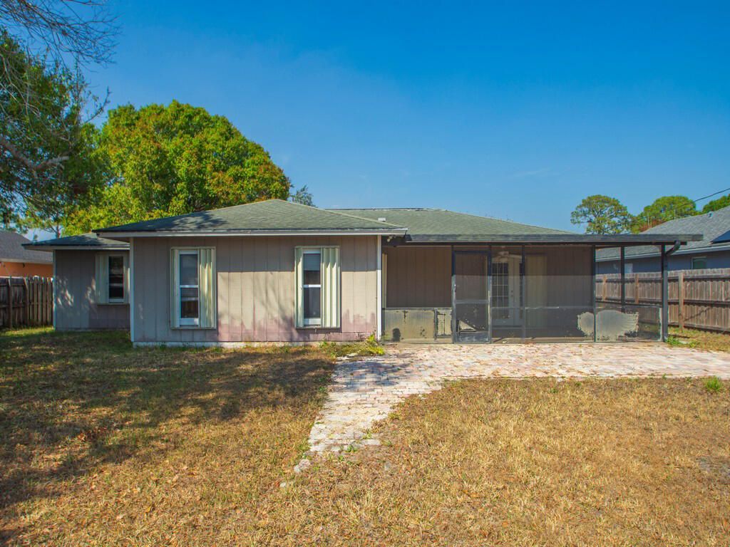 502 NW Goldcoast Avenue, Port Saint Lucie, FL 34983 Photo