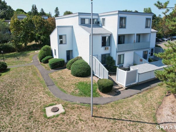 2 Hamre , Unit D, Branford, CT 06405