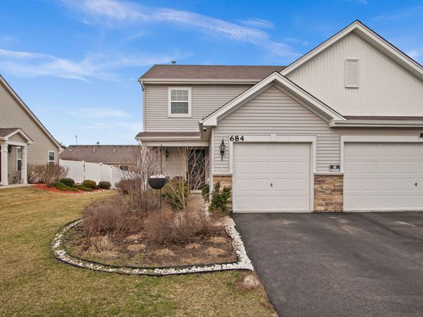 684 Vine Street , Hampshire, IL 60140