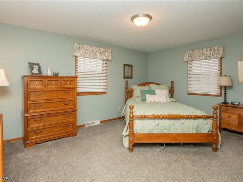 1060 Roosevelt Street NE, Massillon, OH 44646 Photo 17