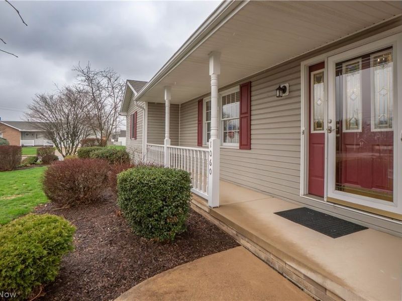1060 Roosevelt Street NE, Massillon, OH 44646 Photo 2