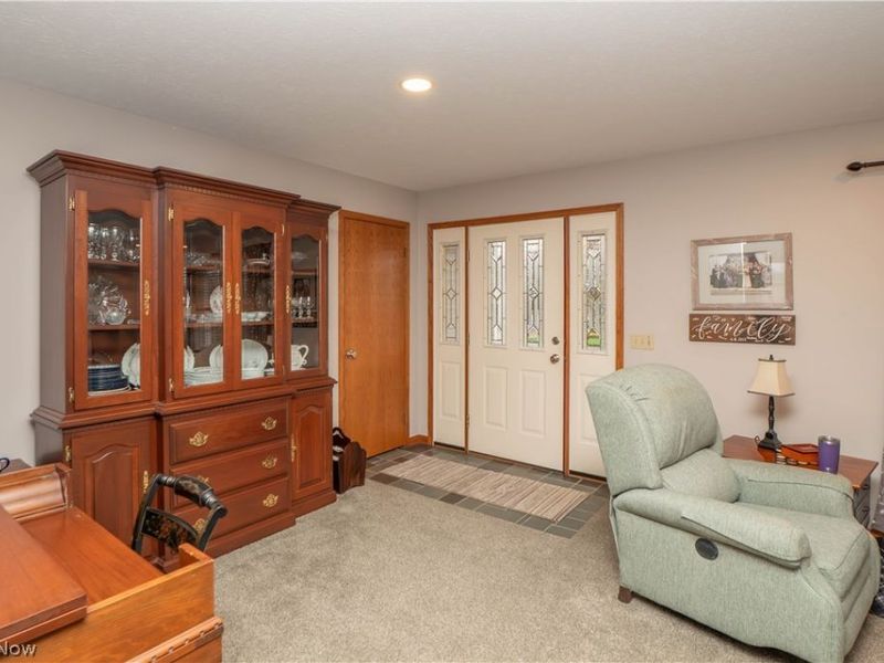 1060 Roosevelt Street NE, Massillon, OH 44646 Photo 3