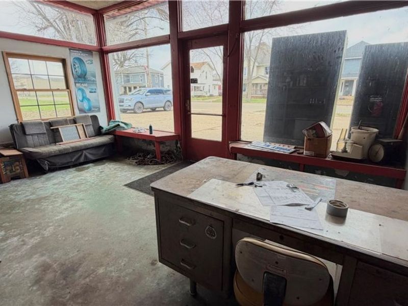 213 E Main Street, West Lafayette, OH 43845 Photo 12