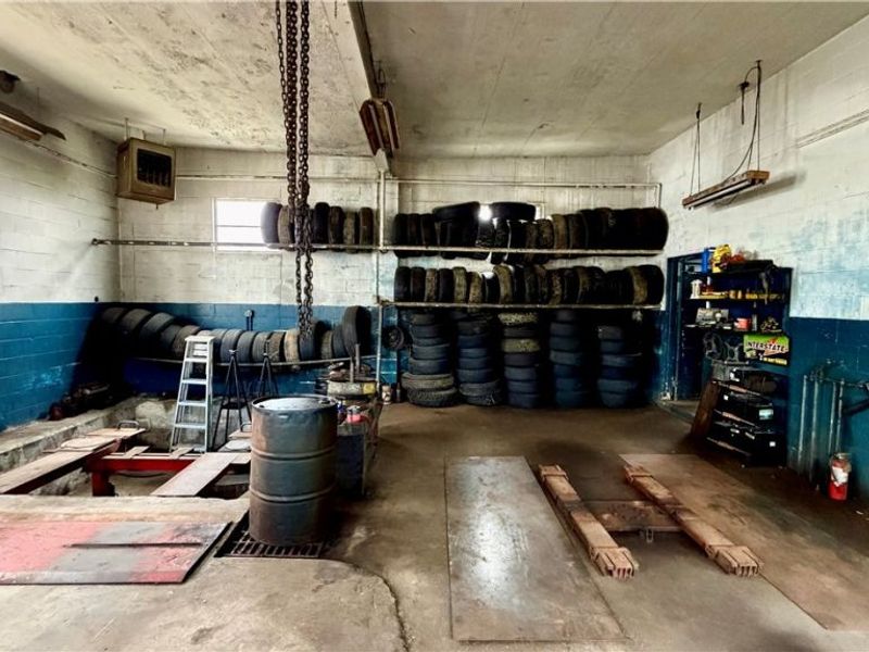 213 E Main Street, West Lafayette, OH 43845 Photo 13