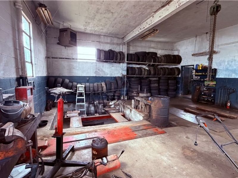 213 E Main Street, West Lafayette, OH 43845 Photo 6