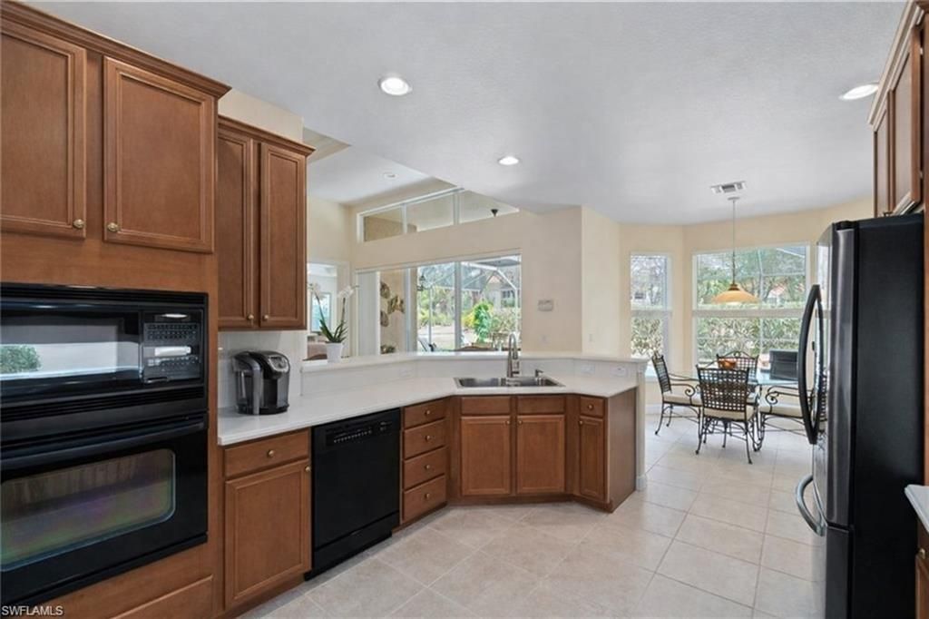 4832 Cerromar Dr, Naples, FL 34112 Photo