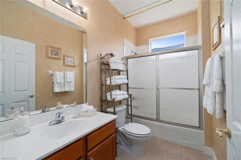 4832 Cerromar Dr, Naples, FL 34112 Photo