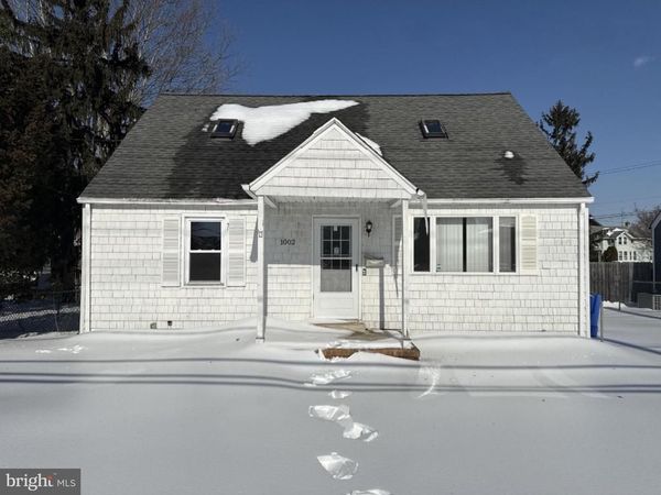 1002 BEVERLY ROAD , BURLINGTON, NJ 08016