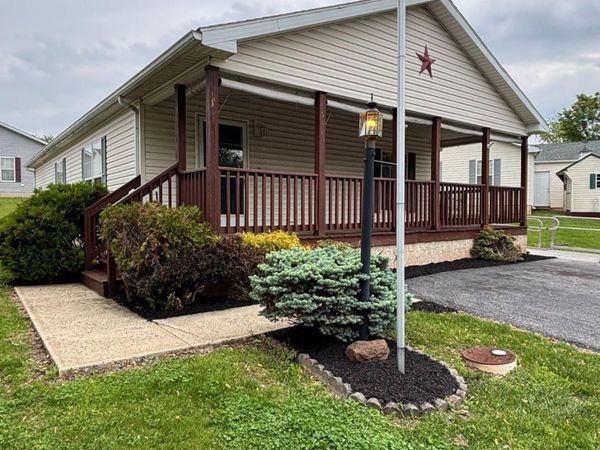 104 BOYER ROAD, ROYERSFORD, PA 19468