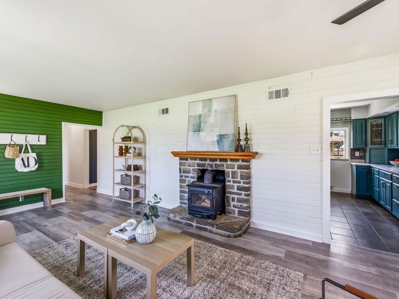 245 Troy Road, Delaware, OH 43015 Photo 9