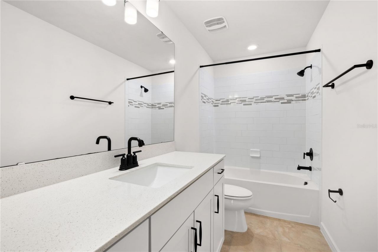 9819 Brown Burrow Street, Orlando, FL 32829 Photo