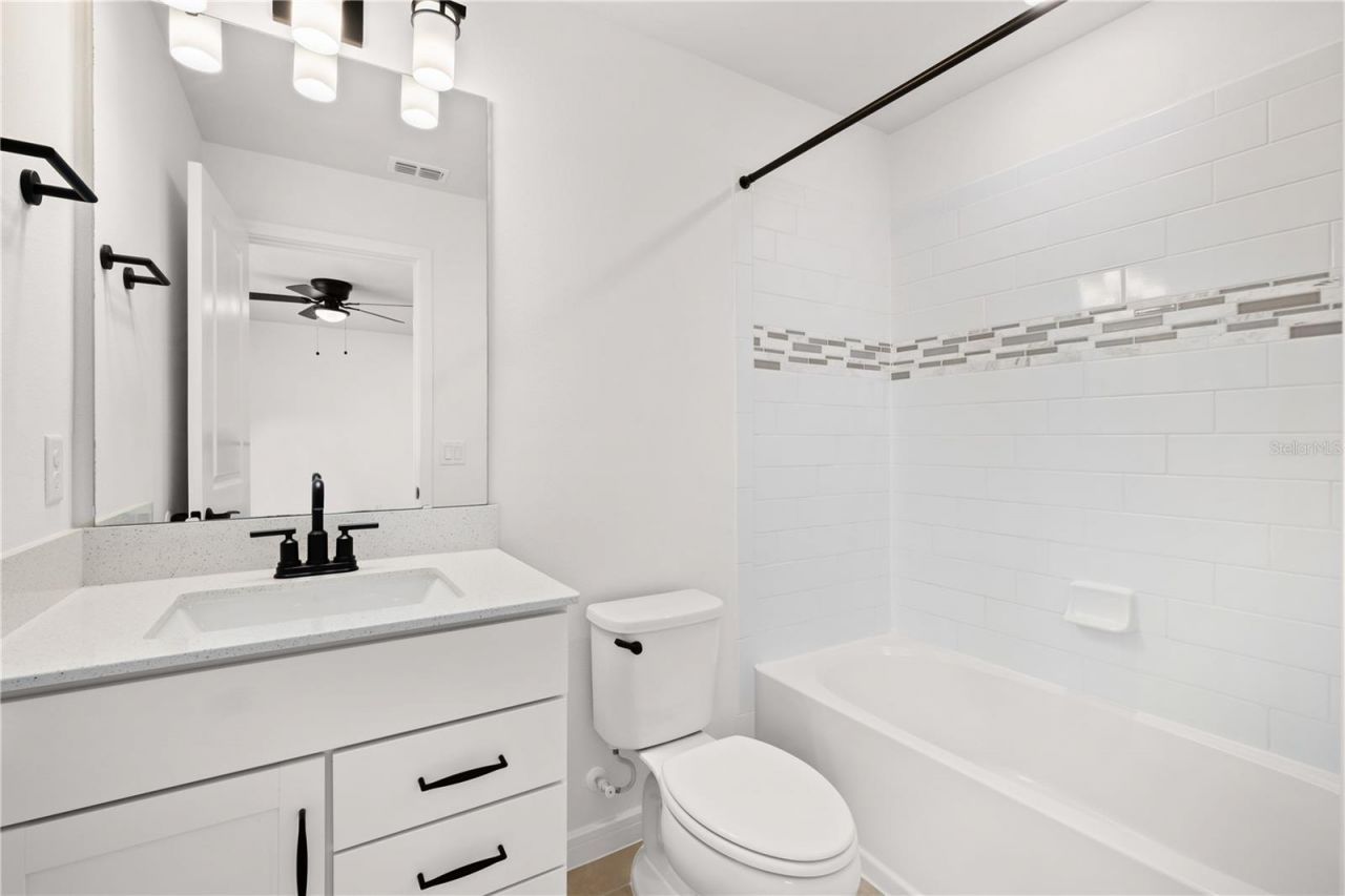 9819 Brown Burrow Street, Orlando, FL 32829 Photo