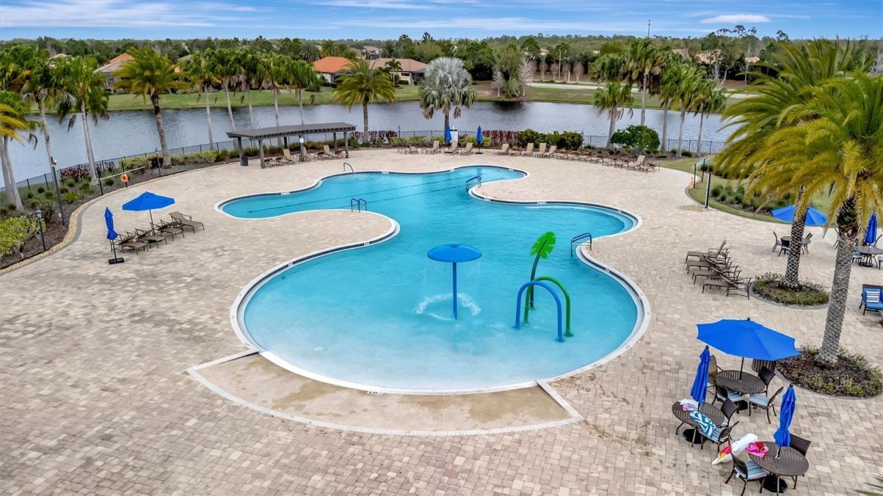 15407 Helmsdale Place, Lakewood Ranch, FL 34202 Photo