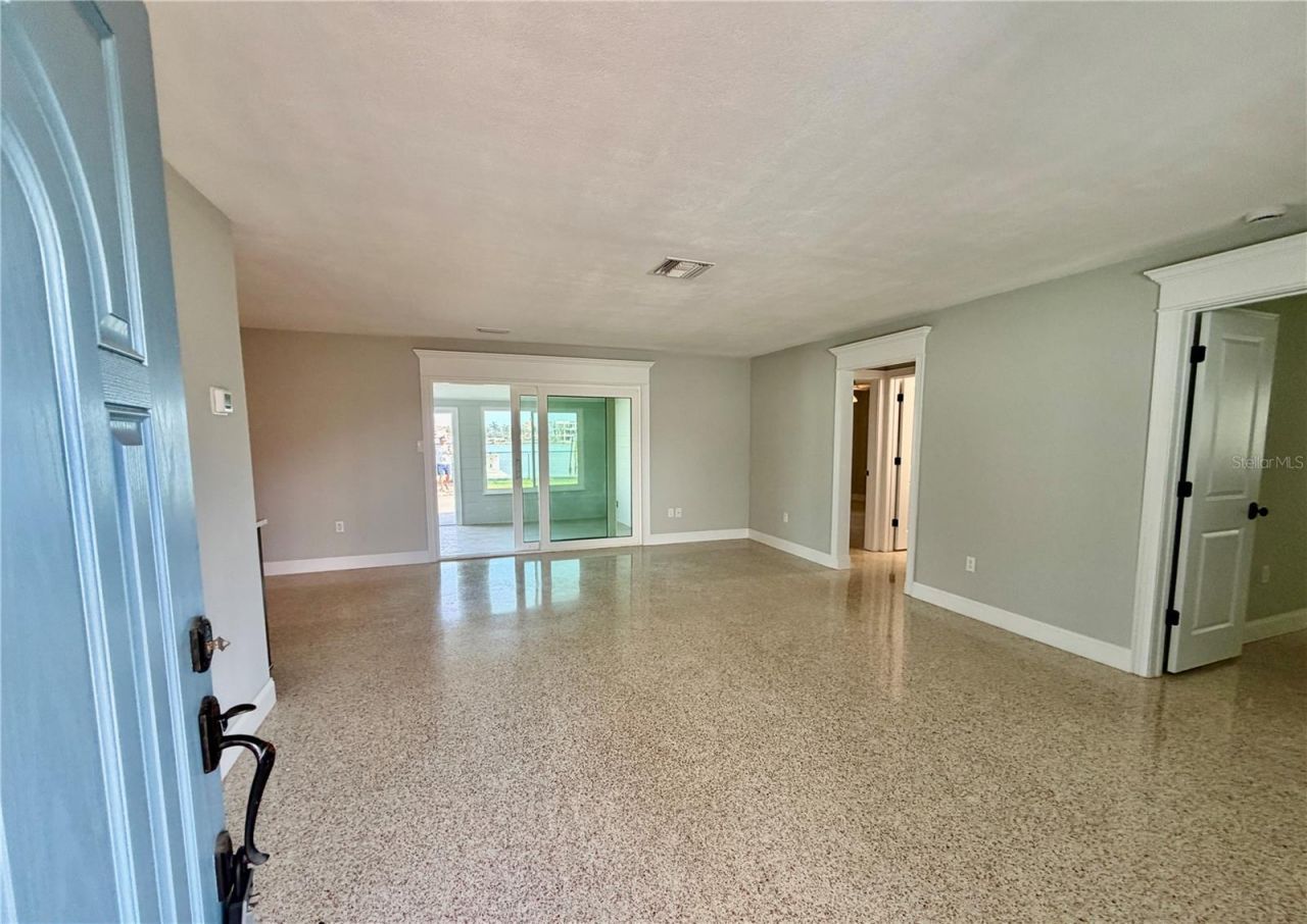 17045 Dolphin Drive, North Redington Beach, FL 33708 Photo