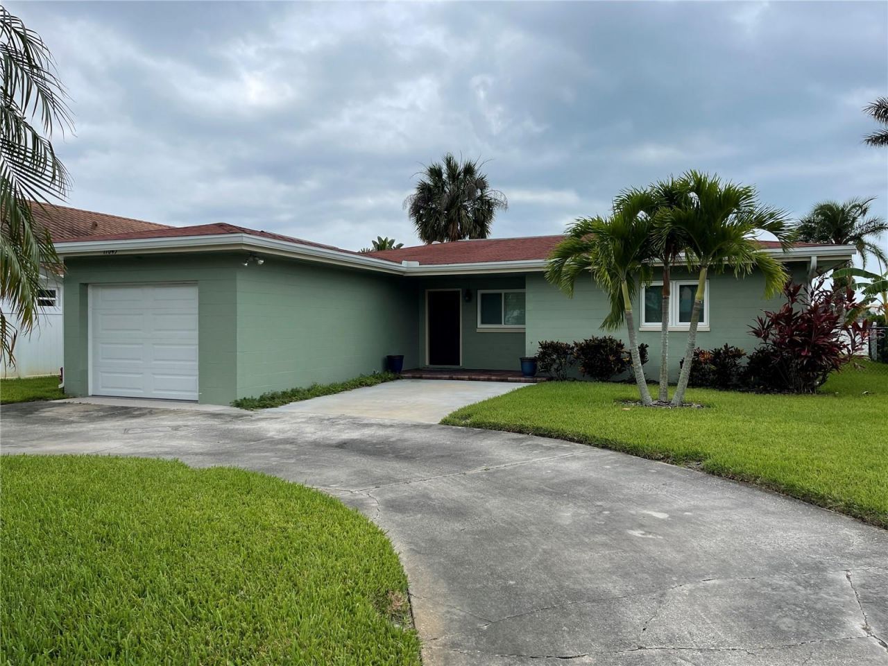 17045 Dolphin Drive, North Redington Beach, FL 33708 Photo