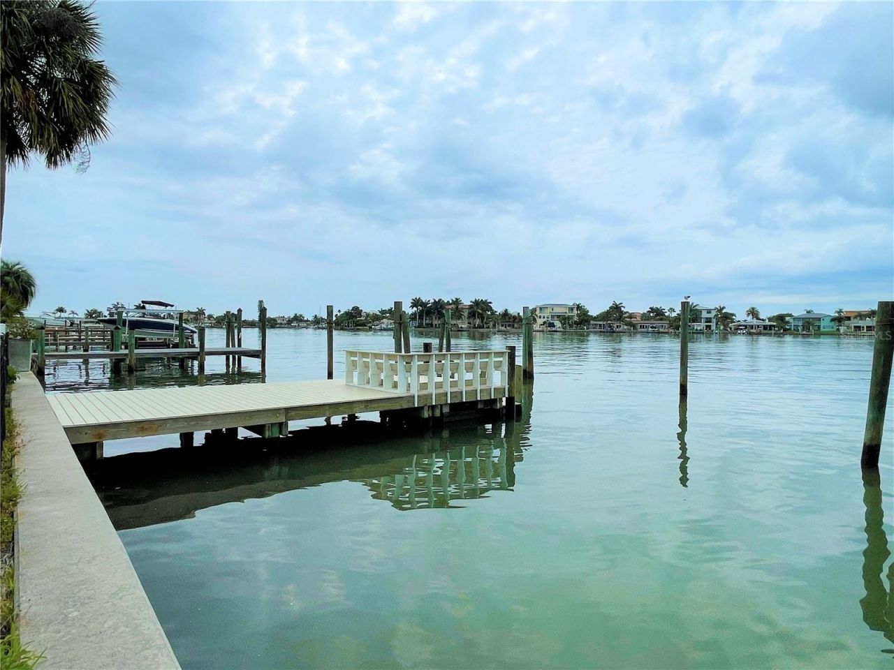 17045 Dolphin Drive, North Redington Beach, FL 33708 Photo
