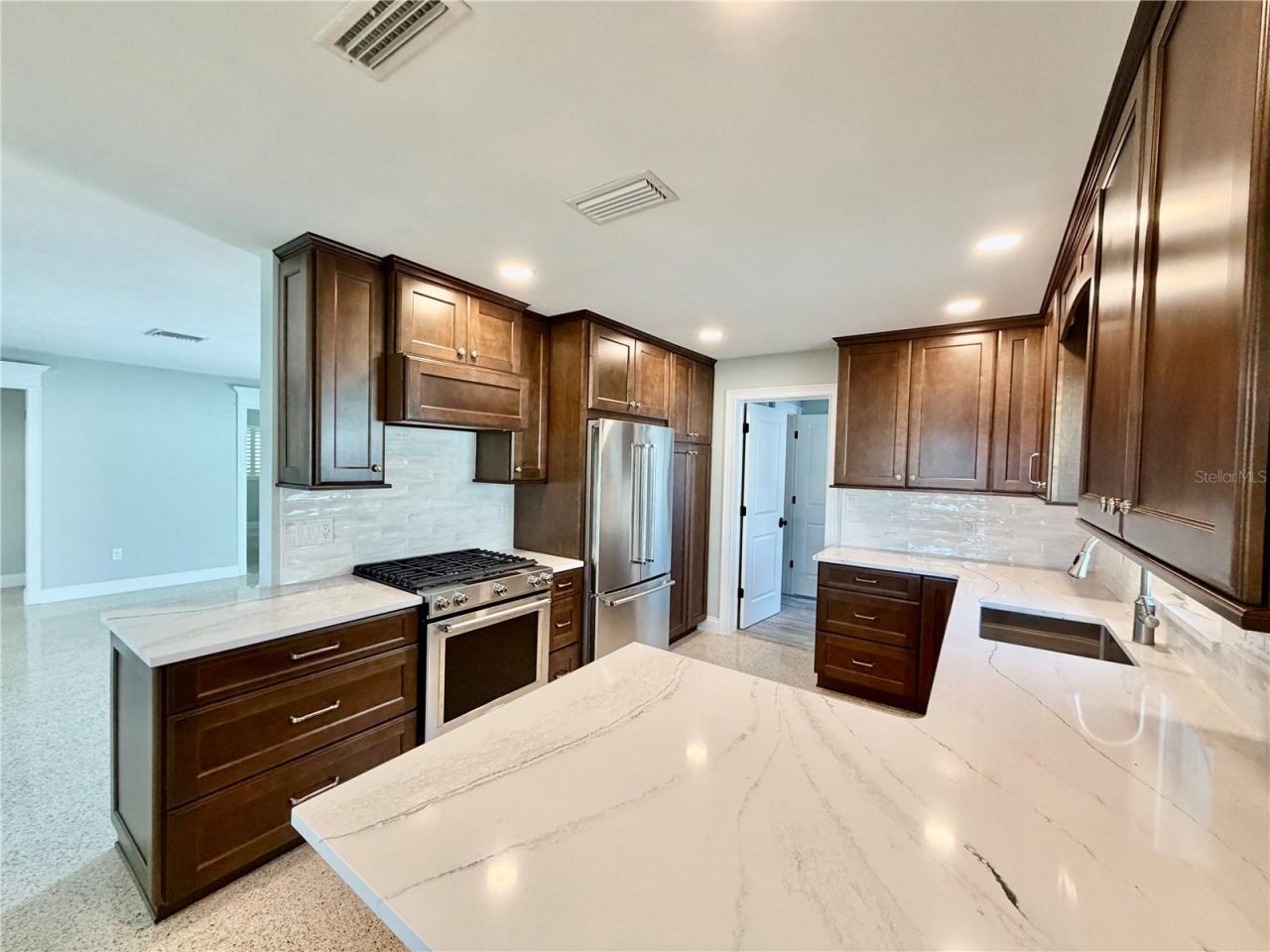 17045 Dolphin Drive, North Redington Beach, FL 33708 Photo